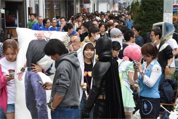 Chinese buyers snap up iPhone 6 in Japan